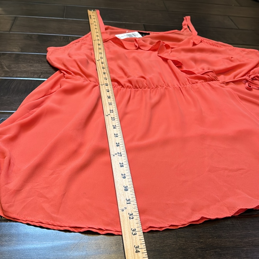 ❤️3/$30 Torrid Coral Blouse - Picture 6 of 9